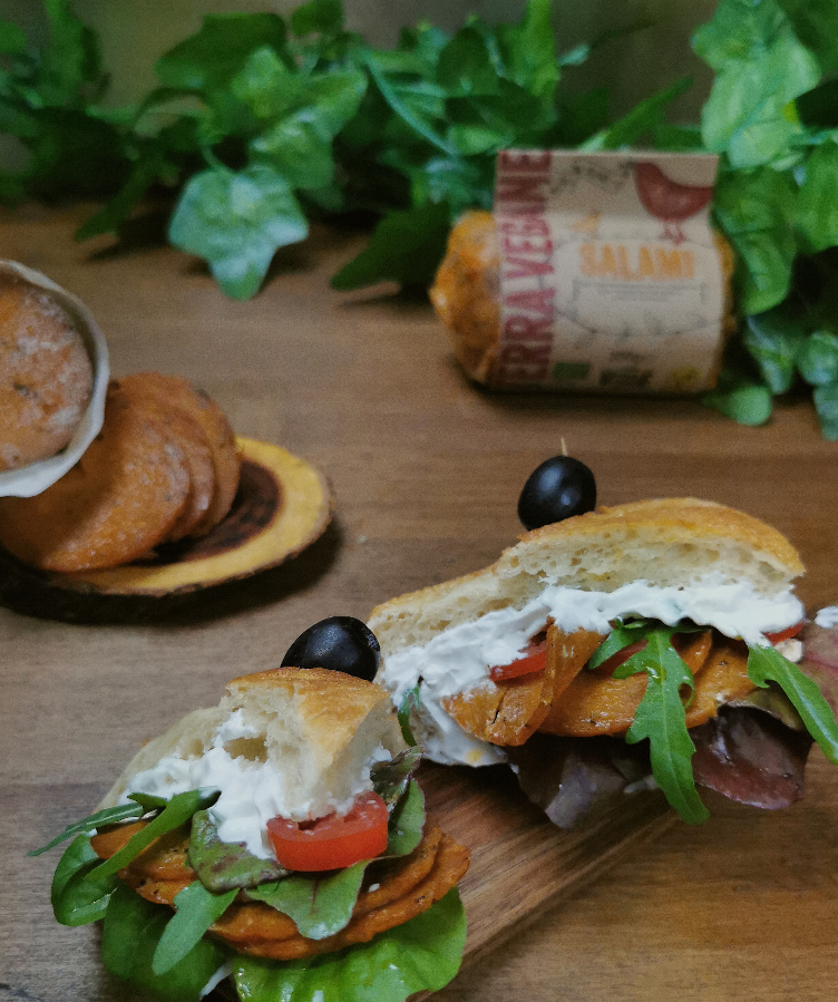 SALAMI: Rustic Roll, BIO/Organic